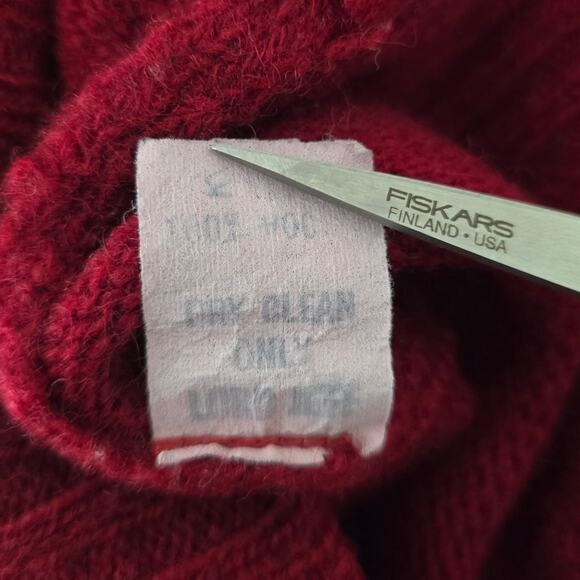 Lord and Taylor Red 100% Wool Long Sleeve Men's Sweater M - Picture 4 of 4